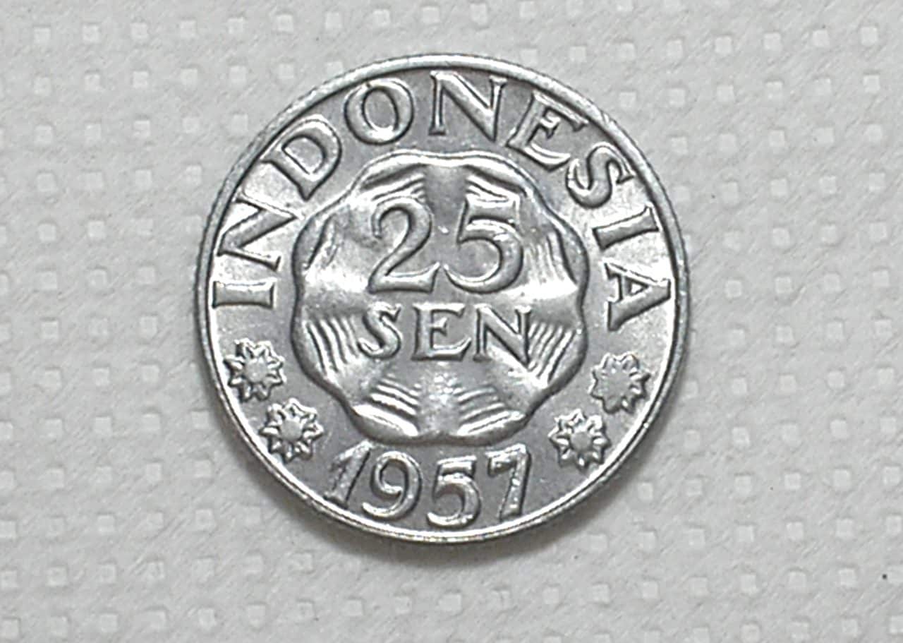 | Casa do Colecionador Indonesia) 25 Sen - 1957 / 27.7mm / Fc / Al / box61