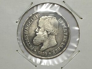 500 Réis - 1889 / Variante inédita: Folhas internas esquerda e direita ligam ao escudo / Império / Mbc / Prata