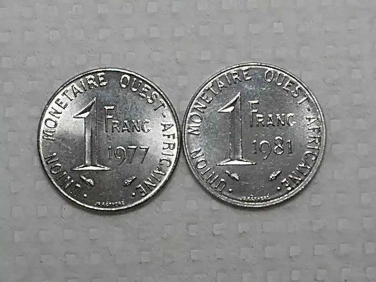 | Casa do Colecionador Africa West States) 1 Franc - 1977 / 1978 / Flor De Cunho / Escassas / m490