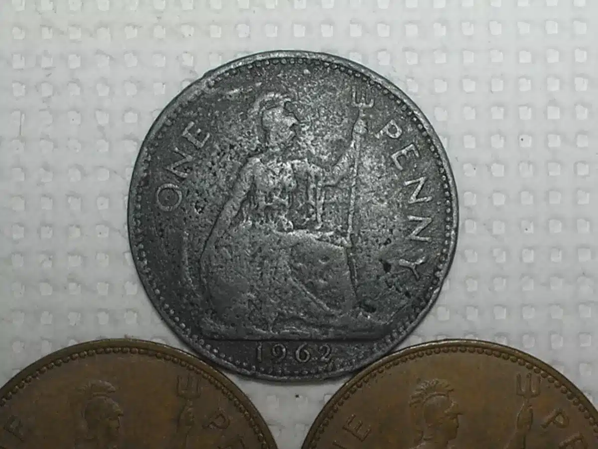 | Casa do Colecionador Inglaterra) 1 Penny - 1961 / 1962 / 1962-falsa da época / 1964 / 1965 / 1966 / 1967 - Bronze / m510