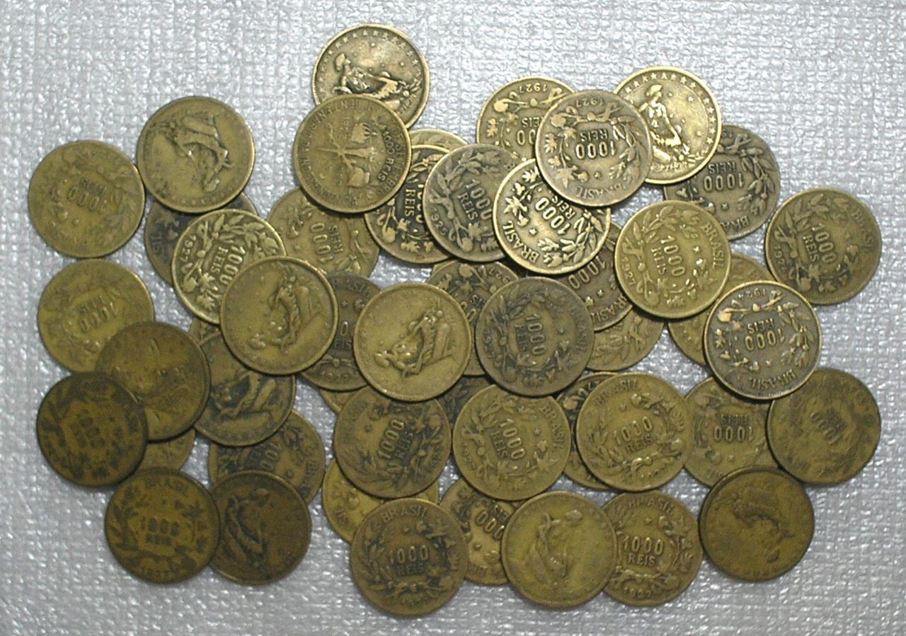 | Casa do Colecionador Lotão 50 Moedas de 1.000 Réis Busto da republica em Bronze