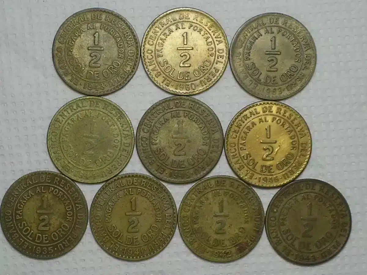 | Casa do Colecionador Peru) 1/2 Sol De Oro - 1935 / 1941 / 1942-s / 1943 / 1944 / 1945 / 1946 / 1948 / 1960 / 1963 / Brass / Mbc / m530