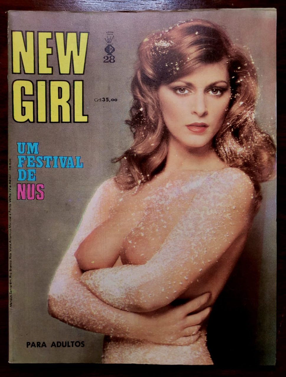 | Casa do Colecionador Revista New Girl Nº 28 - Um Festival de Nus (Revista com Pôster) Anos 70