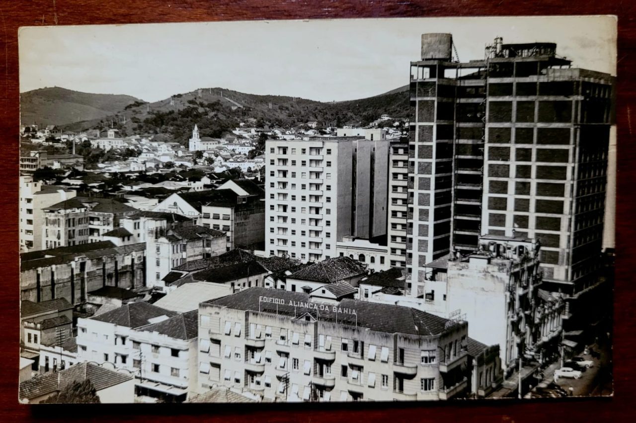 | Casa do Colecionador Cartão Postal - Minas Gerais (Juiz de Fora) Edifício Aliança da Bahia – Foto Wessel Anos 50/60