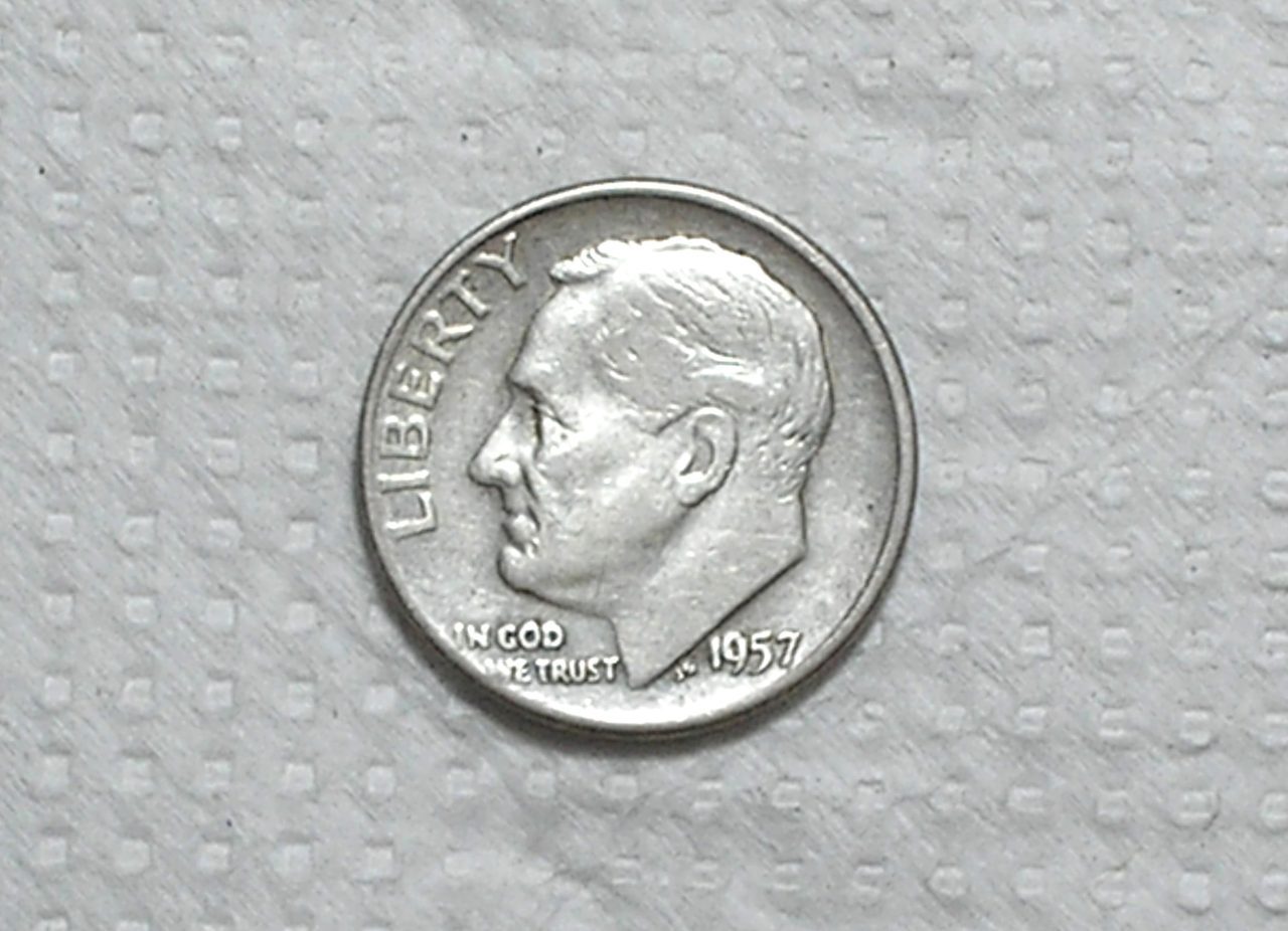 | Casa do Colecionador - Usa) 10 Cents - 1957-D / Roosevelt / Mbc / Prata / box65