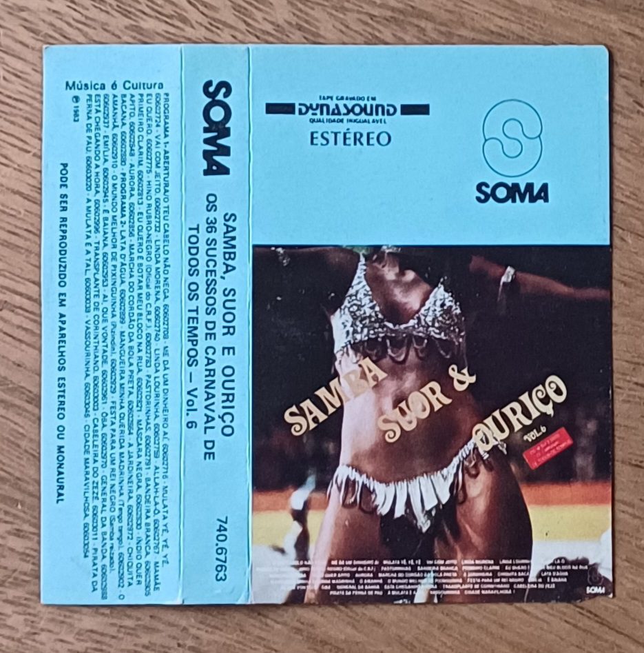 | Casa do Colecionador 25ma. Capa da fita k7 Samba, Suar e Ouriço vol 6, sem a fita.