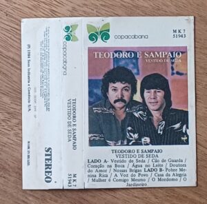 25ma. Capa da fita k7 Teodoro e Sampaio Vestido de seda, sem a fita.