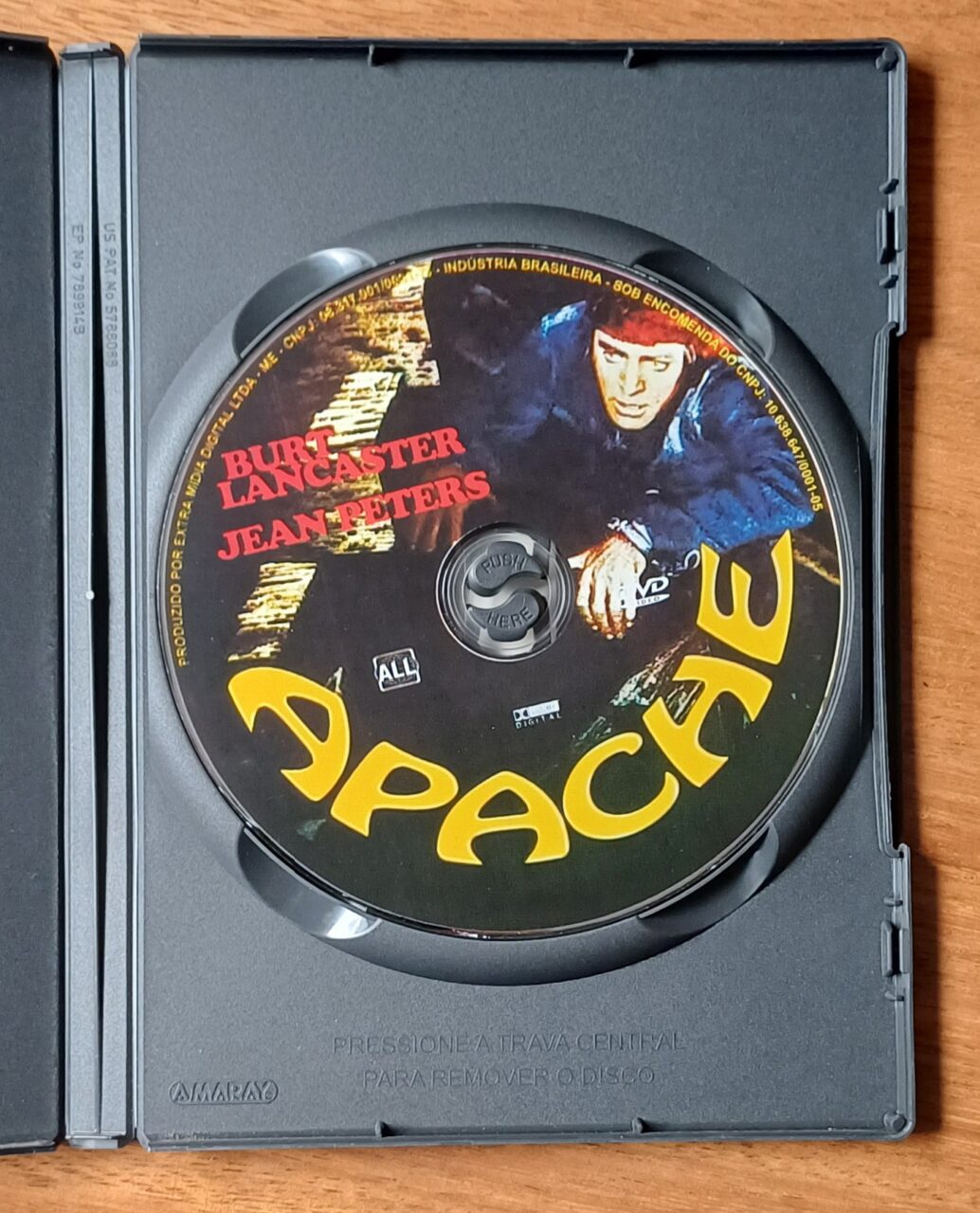 | Casa do Colecionador Dvd Apache dublado e legendado. Burt Lancaster é Jean Peters.