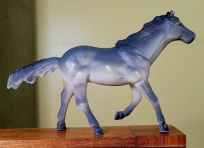 Miniatura de Cavalo Realista em Plástico – Tons de Cinza – Vintage Década de 90