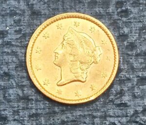MOEDA DE OURO, ESTADOS UNIDOS, 1853, "LIBERTY HEAD" de US$ 1 dólar