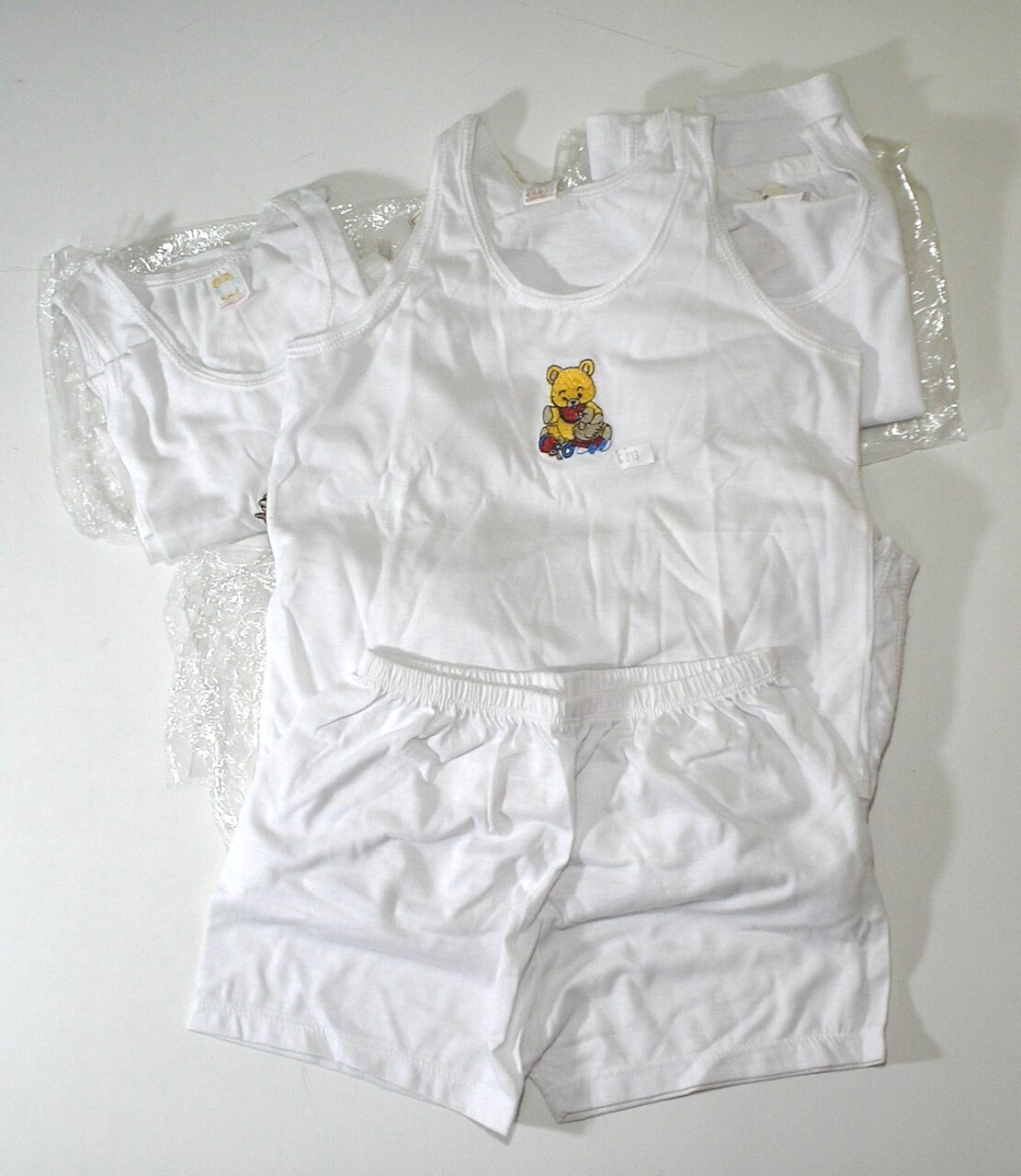 | Casa do Colecionador 5 Conjunto de passeio duas peças menino, bordados com tema de Ursinho, Veste 6 meses a 1 ano, Polieste e viscose