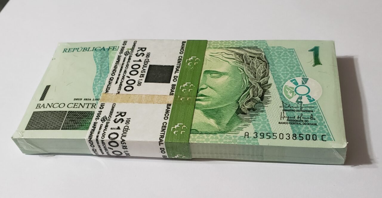 | Casa do Colecionador Centena lacrada de 1 Real FE novas e originais