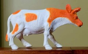 Miniatura De Vaca Em Plastico Rigido 13cm Realismo Rural 4