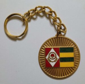 Chaveiro Antigo Do Exercito Brasileiro Dgp Com Brasao De Santa Catarina Em Metal Dourado Raridade Anos 70 80