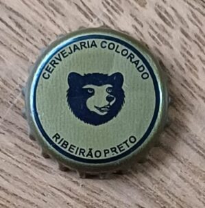 Embalagem tampinha cerveja Colorado. Urso