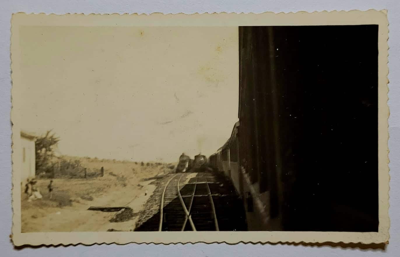 | Casa do Colecionador Fotografia Antiga Original De Trem Em Movimento Decada De 1950 Raridade Ferroviaria