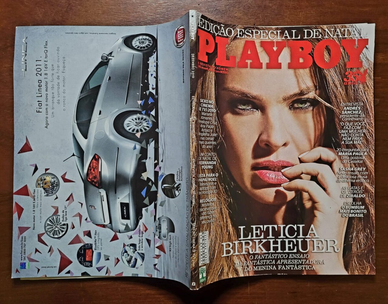 | Casa do Colecionador Playboy No 427 Dezembro 2010 Leticia Birkheuer Menina Fantastica Revista Com Poster 3