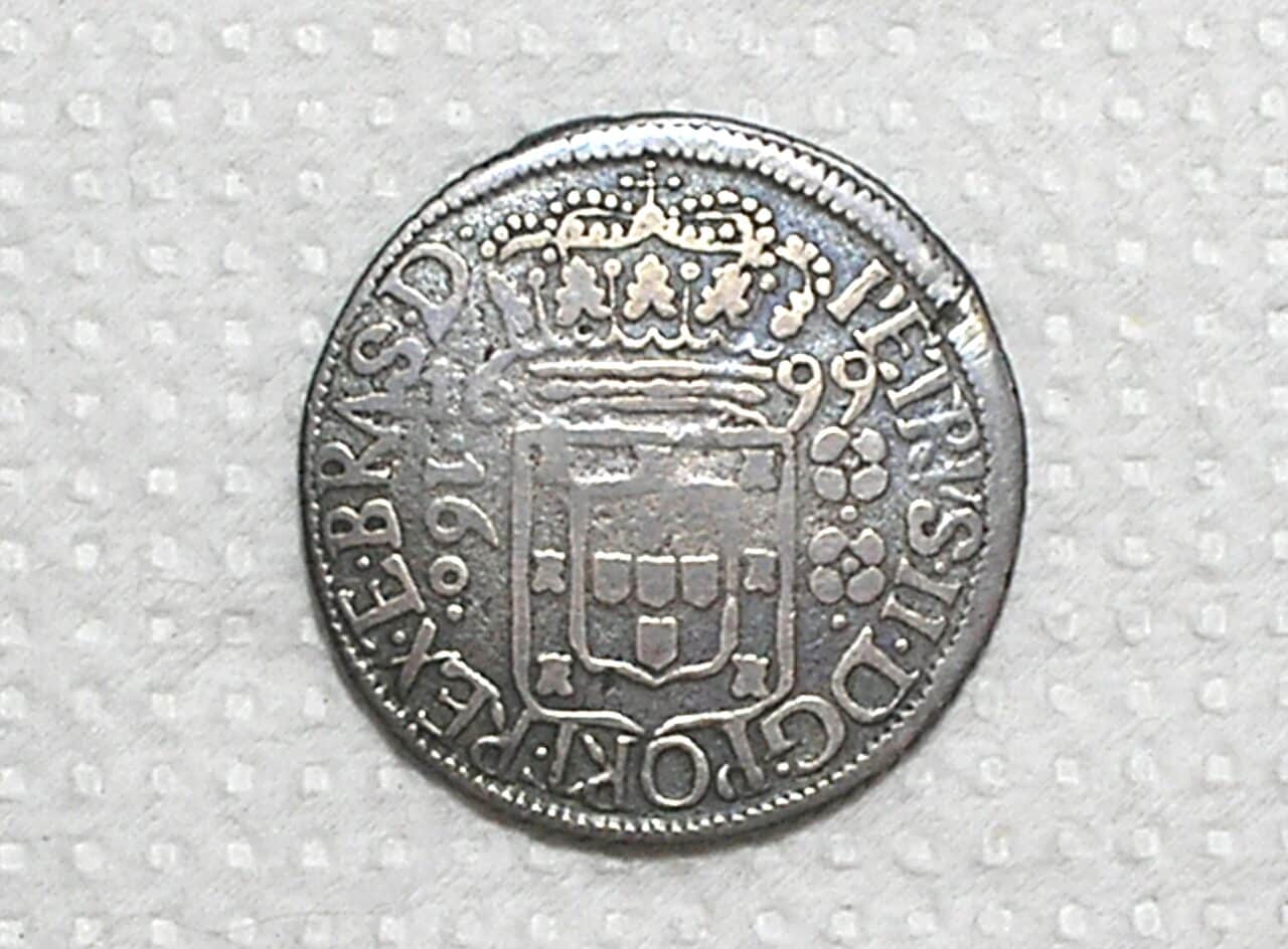 | Casa do Colecionador 160 Réis - 1699 / Casa da moeda do Rio - Sem letra monetária / Variante 1B / Prata / Escassa / Mbc / box100m