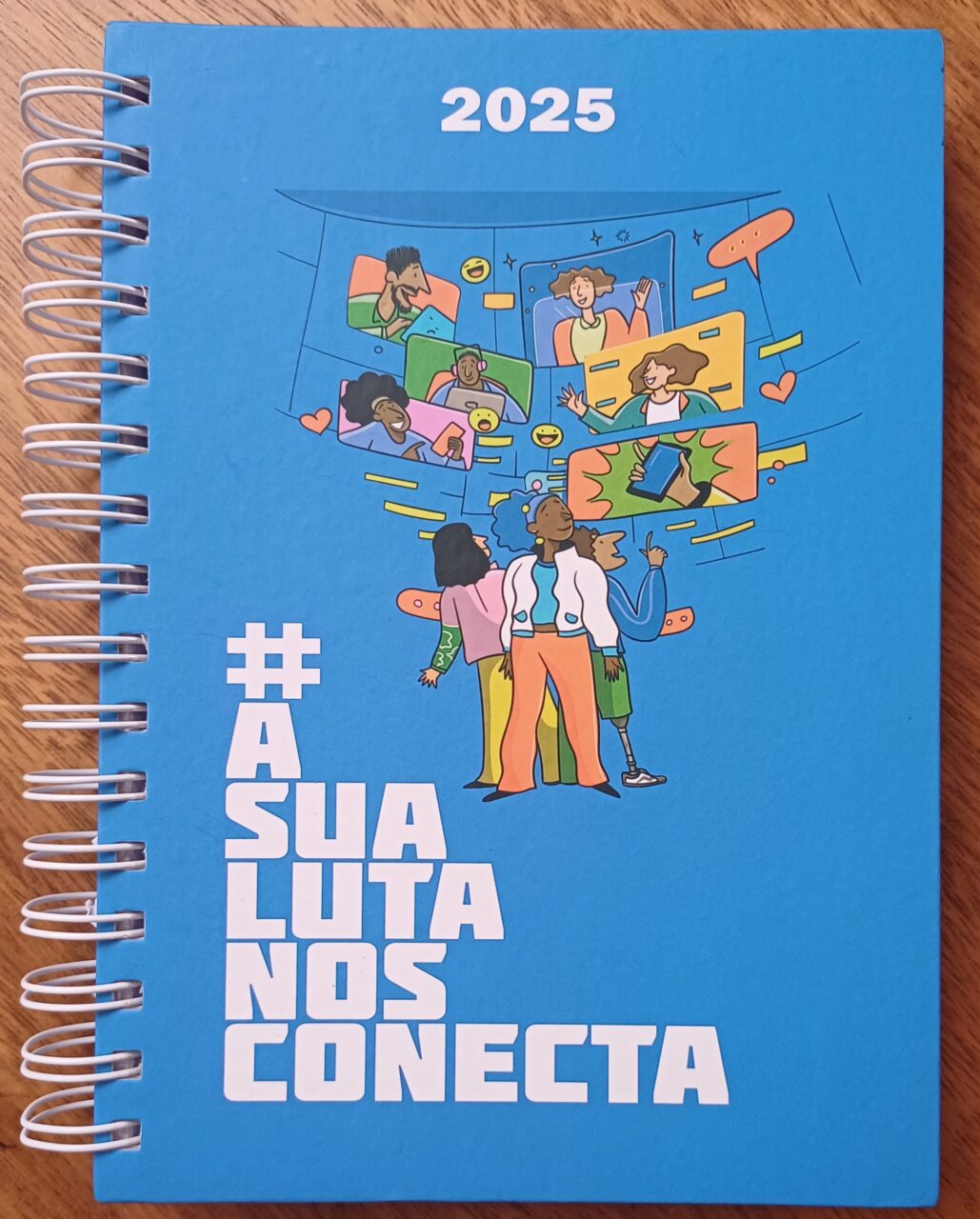 | Casa do Colecionador Agenda com espiral Pactu 2025. Sua luta nos conecta.