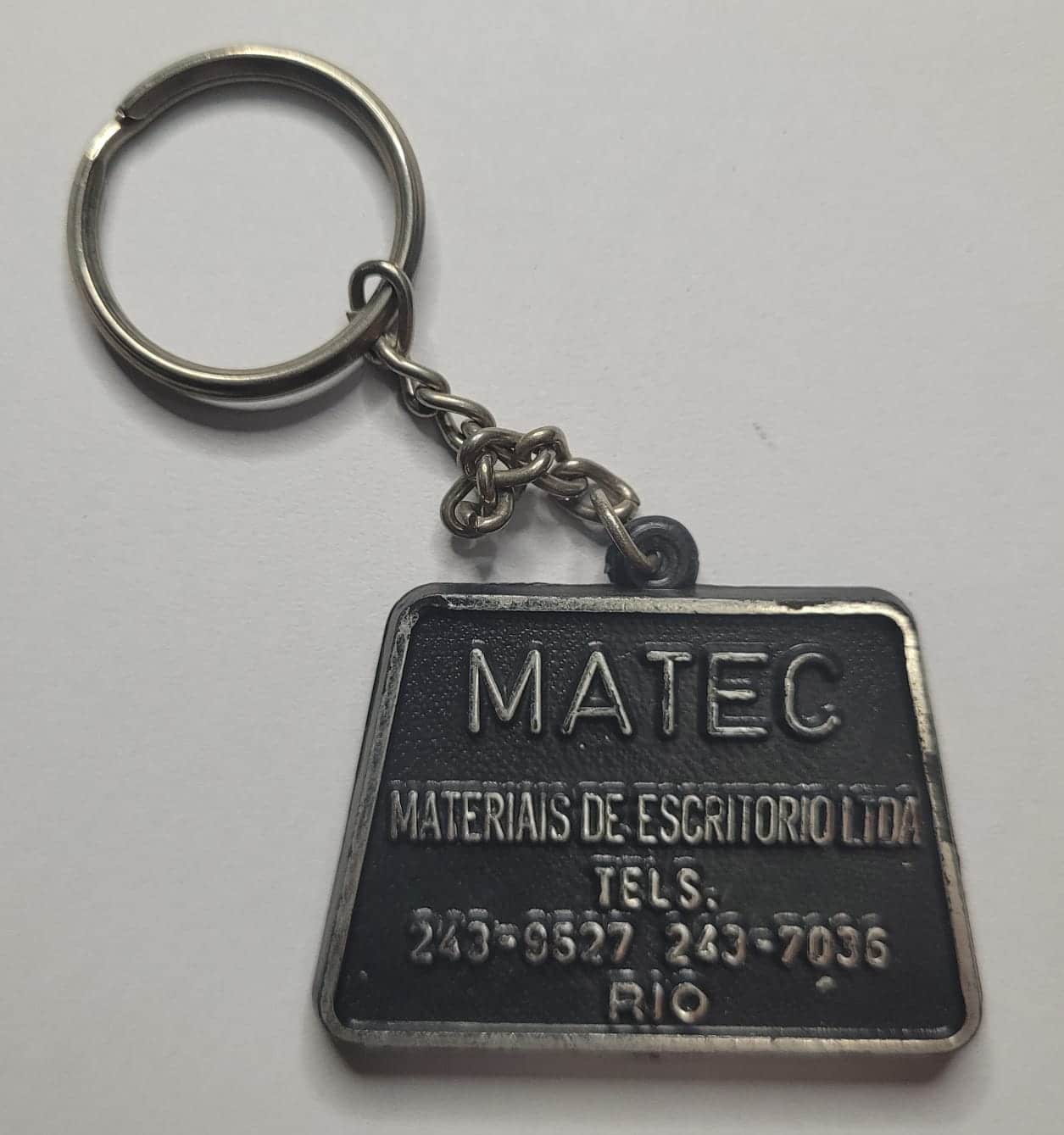 | Casa do Colecionador Chaveiro Antigo Publicitário — MATEC Materiais de Escritório Ltda (Rio de Janeiro, Anos 70/80)