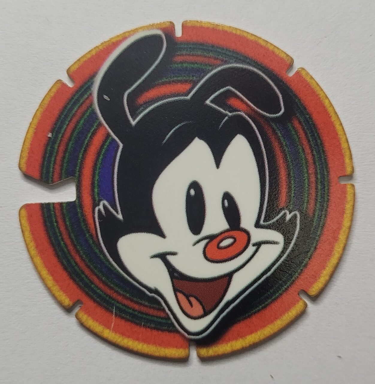 | Casa do Colecionador Tazo Nº 109 Elma Chips 1997 - Super Tazo Arma e Voa - Animaniacs - Yakko Psicodélico - 4 Pontos
