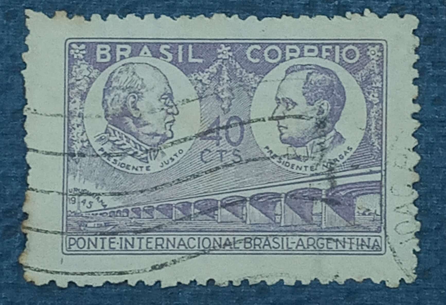 | Casa do Colecionador BRASIL- REPÚBLICA – SELO COMEMORATIVO - RHM #C213 - 40cents. - GETÚLIO VARGAS 1945