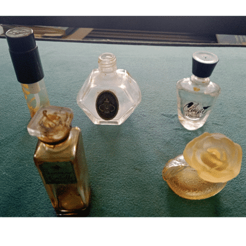 | Casa do Colecionador LOTE VIDROS PERFUMES ANTIGOS RAROS MINIATURA LANSELLE CARREAU, LANCOME, KENZO (5 VIDROS)