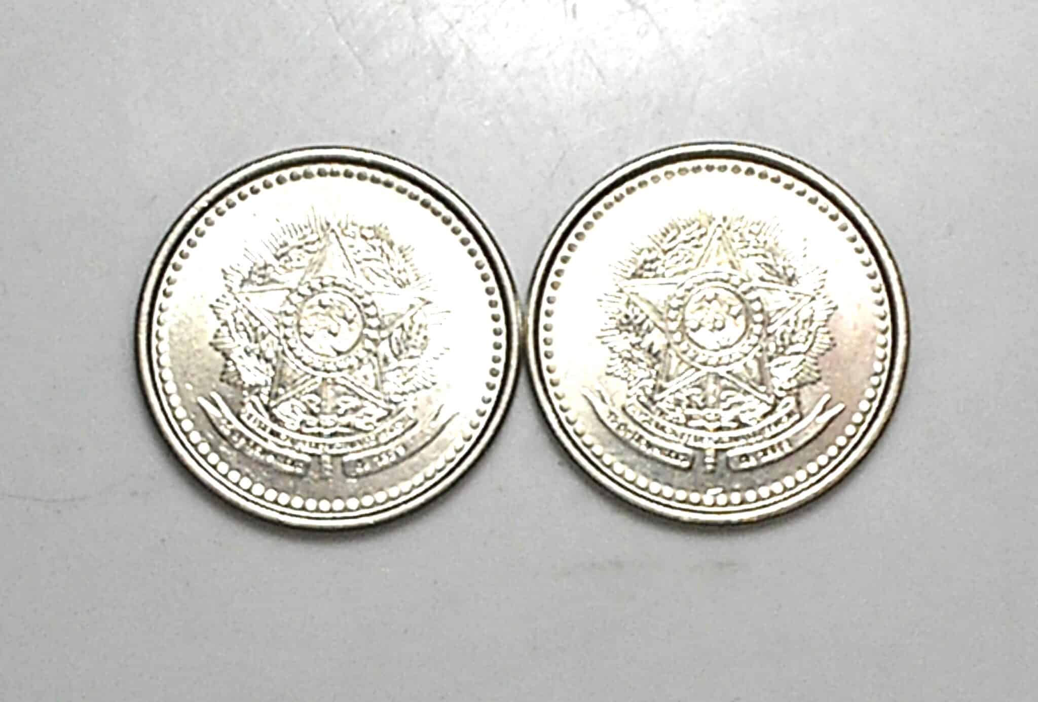 | Casa do Colecionador Peças bonitas de 20 Centavos 1986 e 1987 flor de cunho