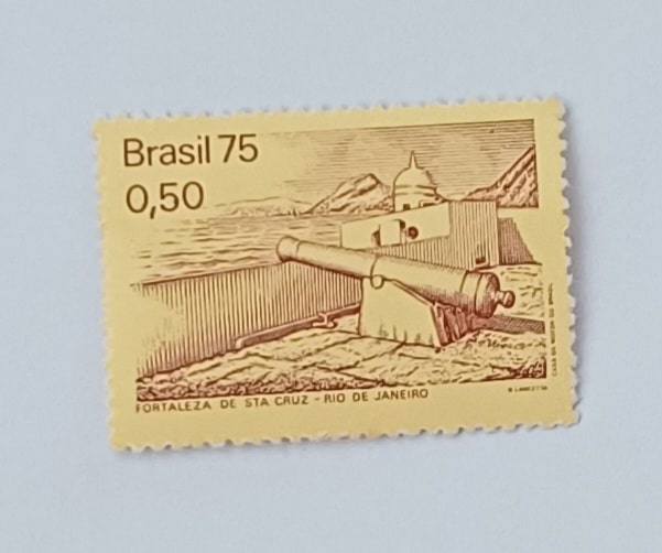 | Casa do Colecionador Selo brasil 1975. Fortaleza de Santa Cruz no Rio de Janeiro.
