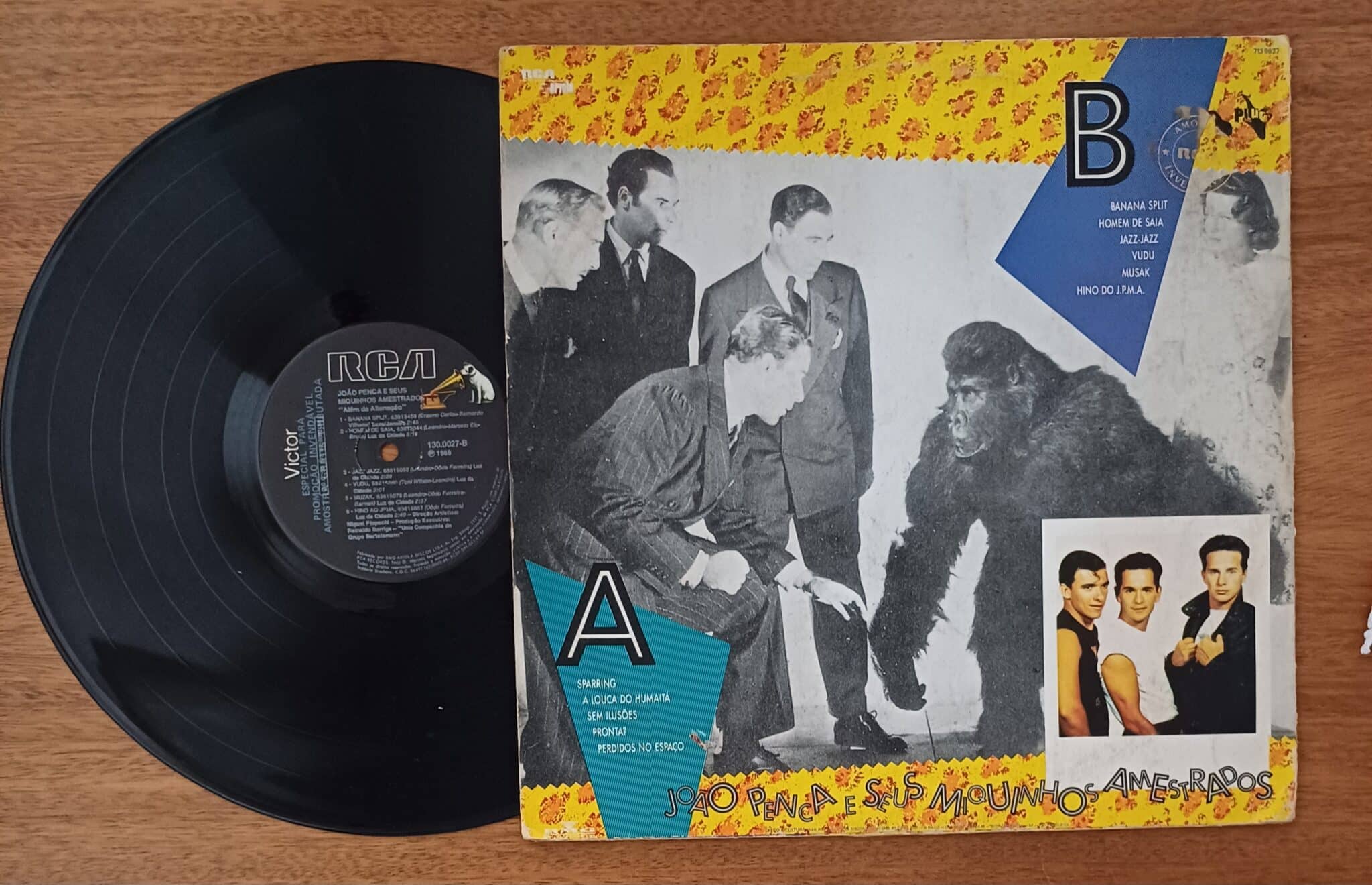 | Casa do Colecionador Vinil lp João penca e seus miquinhos amestrados Alem da alienação. Banana split