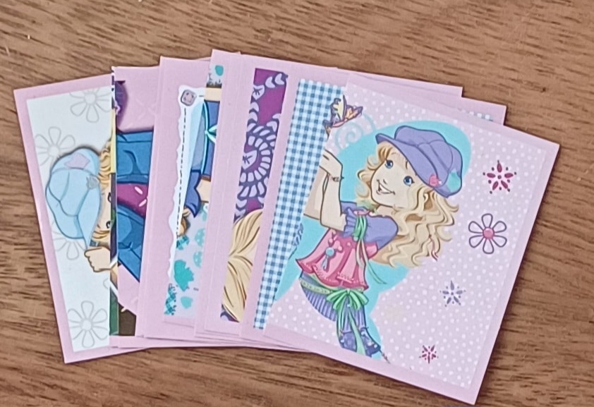 | Casa do Colecionador Figurinhas Alto Astral Holly Hobbie & friends.