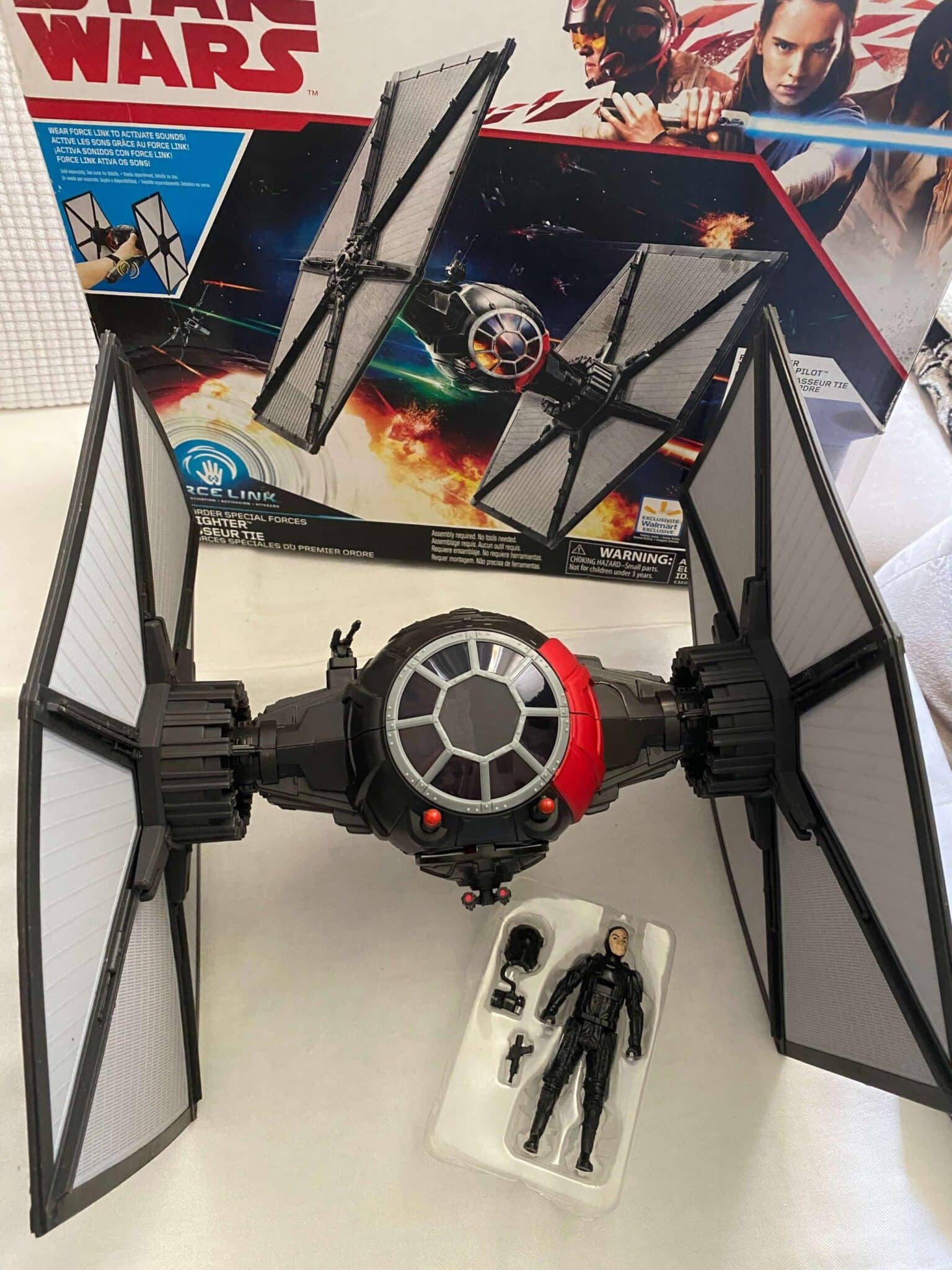 | Casa do Colecionador First Order Special Forces TIE Fighter Star Wars Hasbro 2017