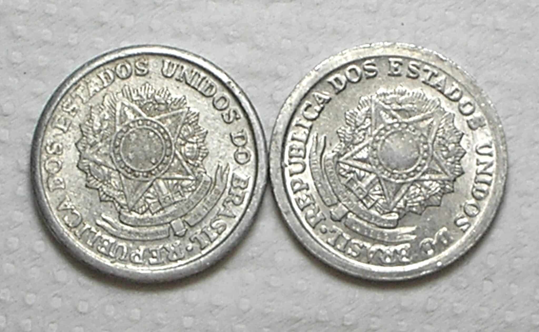 | Casa do Colecionador 1 Cruzeiro - 1961 / 1961 / Reversos Inclinados Esquerda e Direita / Dificeis / Mbc/Sob / Alb.Rev.