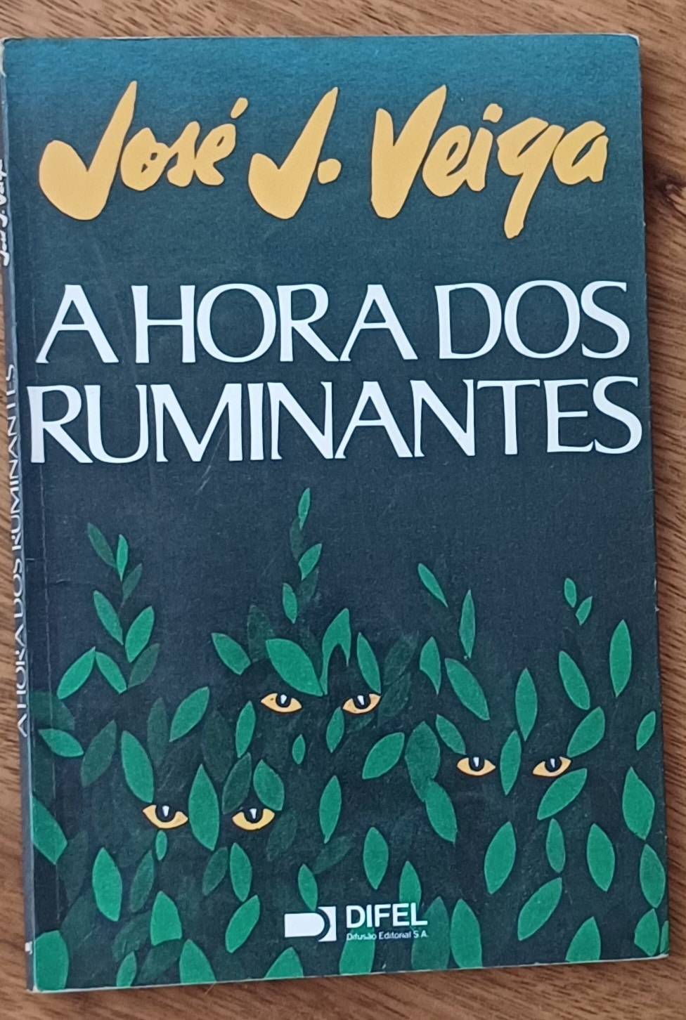 | Casa do Colecionador L21q. Livro José J Veiga Difel. A hora dos ruminantes.