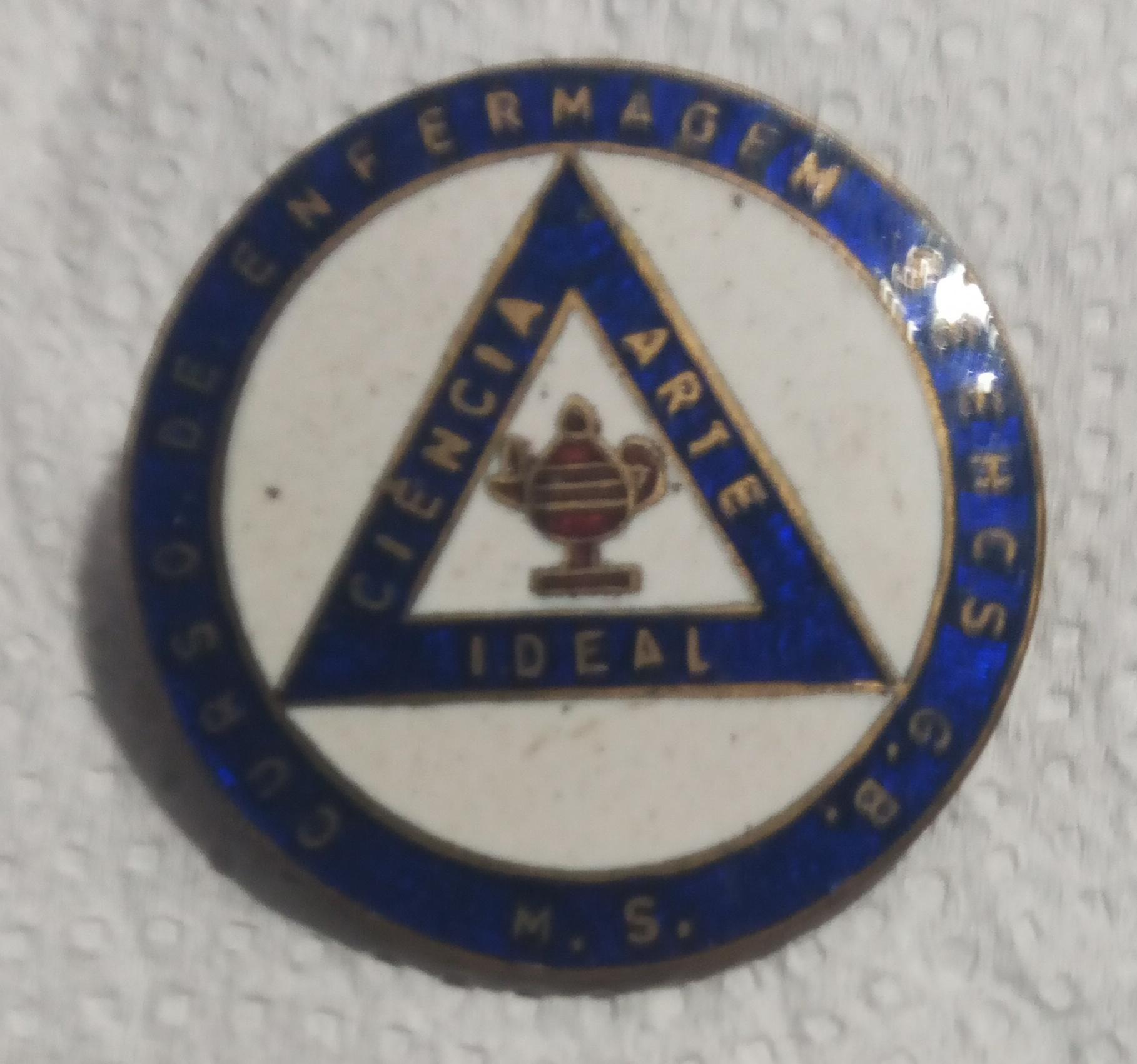 | Casa do Colecionador Broche - Curso Enfermagem SFMM.S - "Arte Ciencia Ideal"