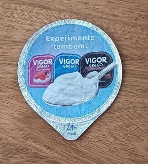 Embalagem tampa lacre. Alimentos Vigor Grego.
