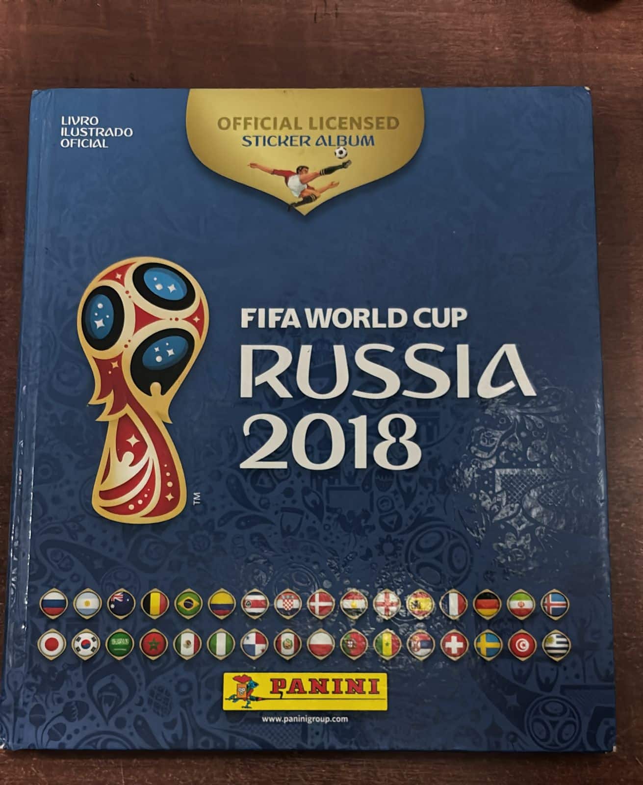 | Casa do Colecionador 2 álbuns completos Copa 2014 e 2018