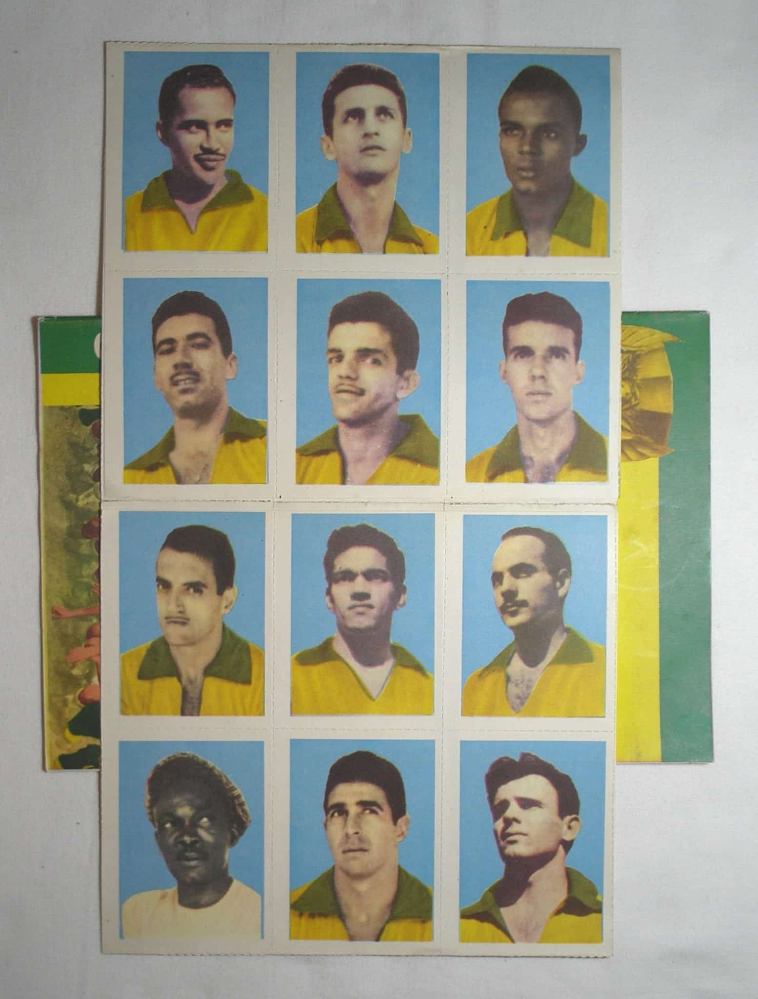 | Casa do Colecionador Copa do mundo - Raríssimo álbum de figurinhas Brasil Campeão Mudial de futebol 1958 / Figurinhas soltas ainda para colar / Album preservado em perfeitas condições - Relíquia