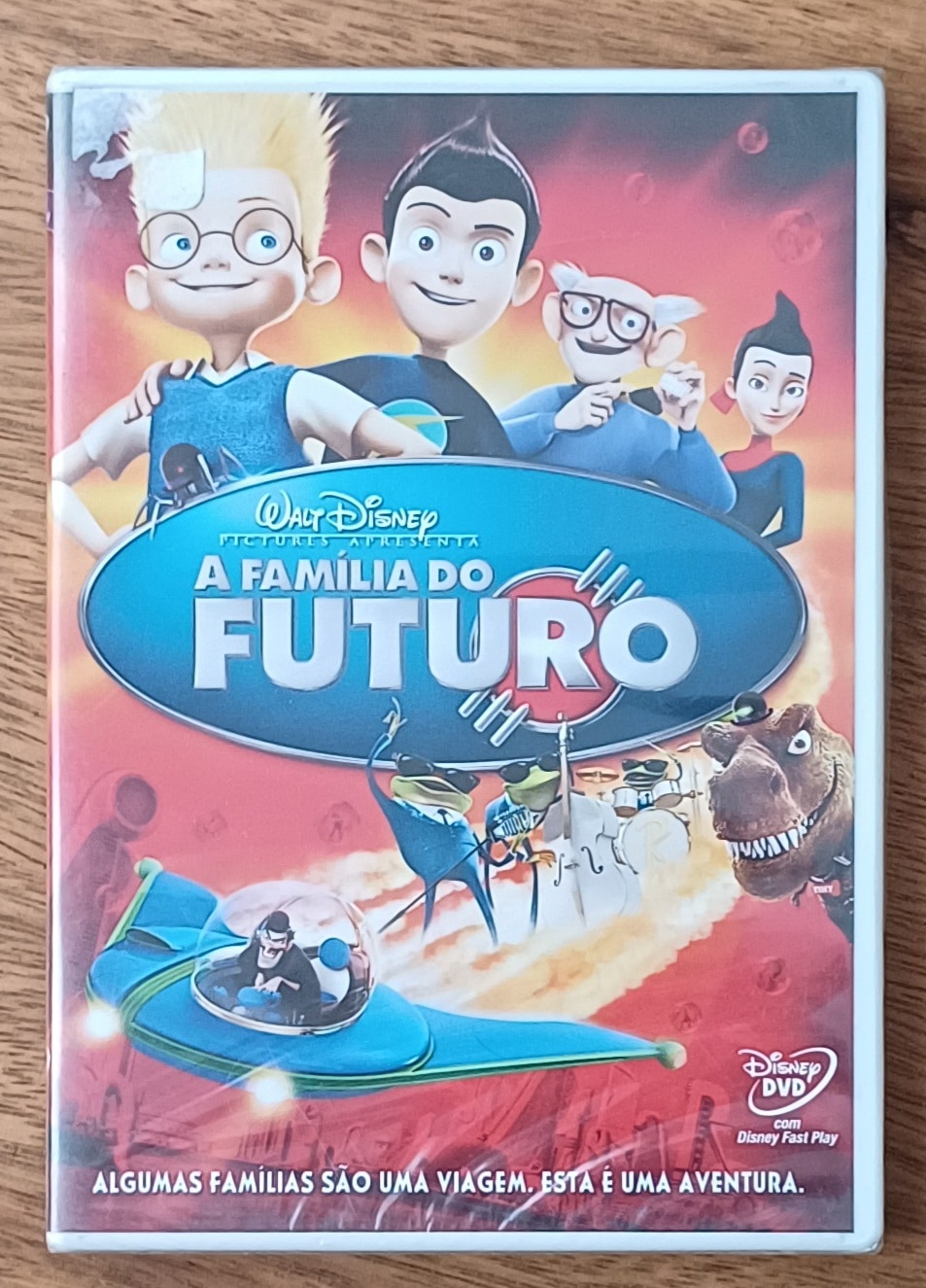 | Casa do Colecionador Dvd lacrado Walt Disney A Família do futuro . Viagem aventura.