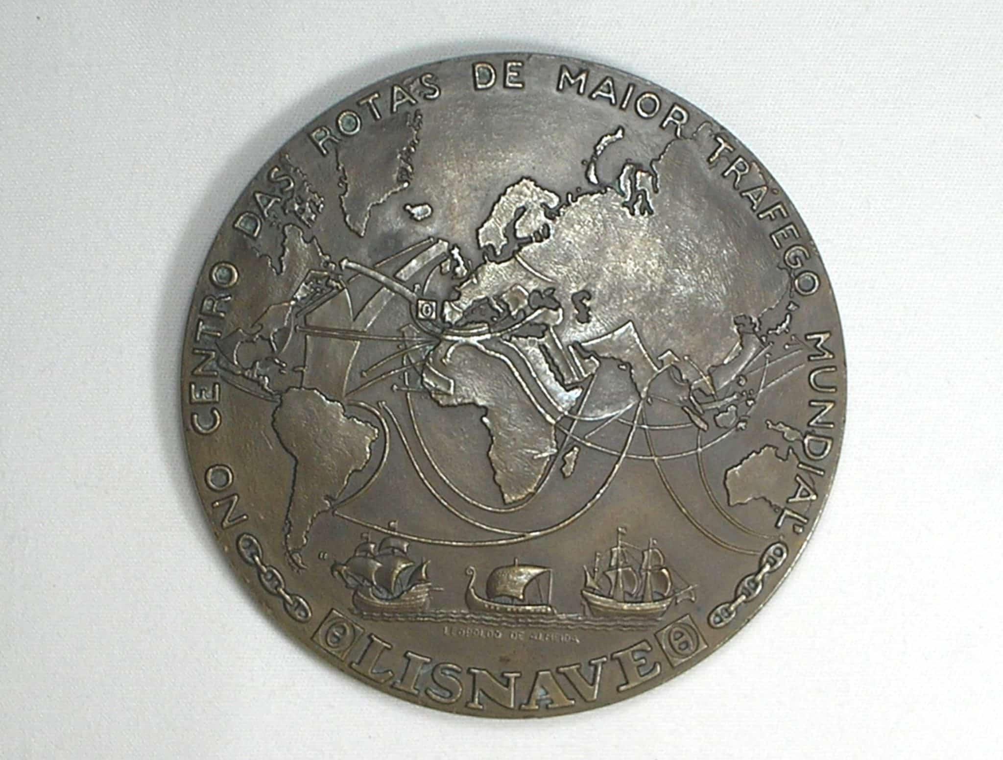 | Casa do Colecionador Medalha Inauguração do Estaleiro da Marqueira - Estaleiros Navais de Lisboa - 23 de Junho de 1967 / Metal Bronzeado / 90mm Diam. / Peso 336 Grs. / 5mm Borda / Flor de Cunho / m210