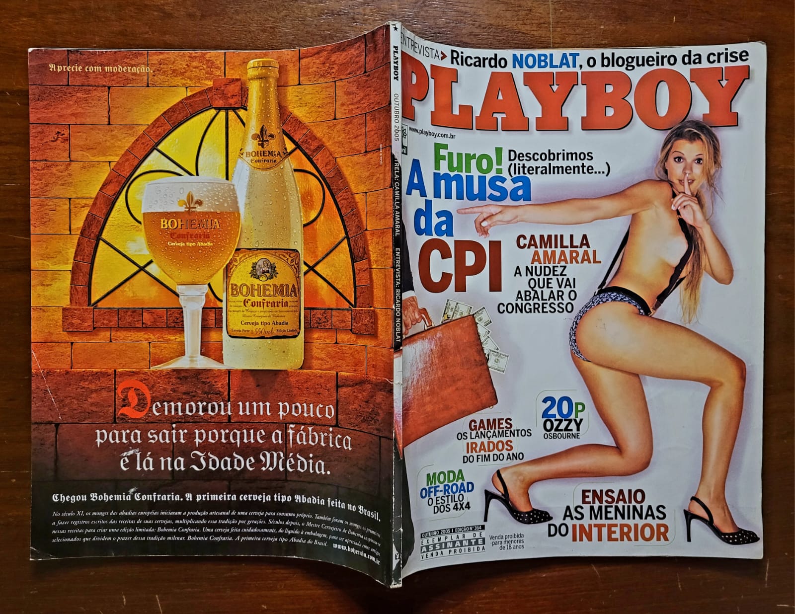 | Casa do Colecionador Playboy Nº 364 | Outubro 2005 | Camilla Amaral | Musa da CPI dos Correios | Exemplar de Assinante