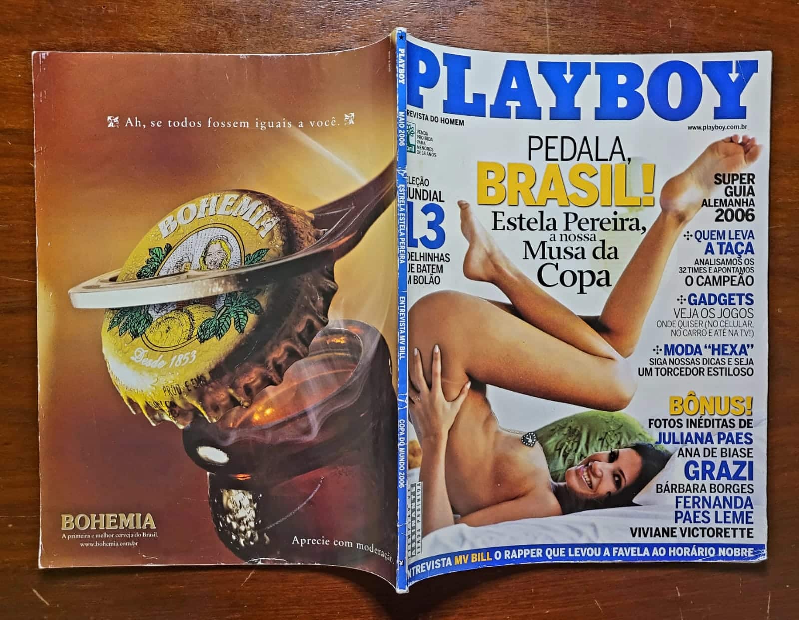 | Casa do Colecionador Playboy Nº 371 | Maio 2006 | Estela Pereira — Musa da Copa 2006 | Pôster Presente | Exemplar de Assinante
