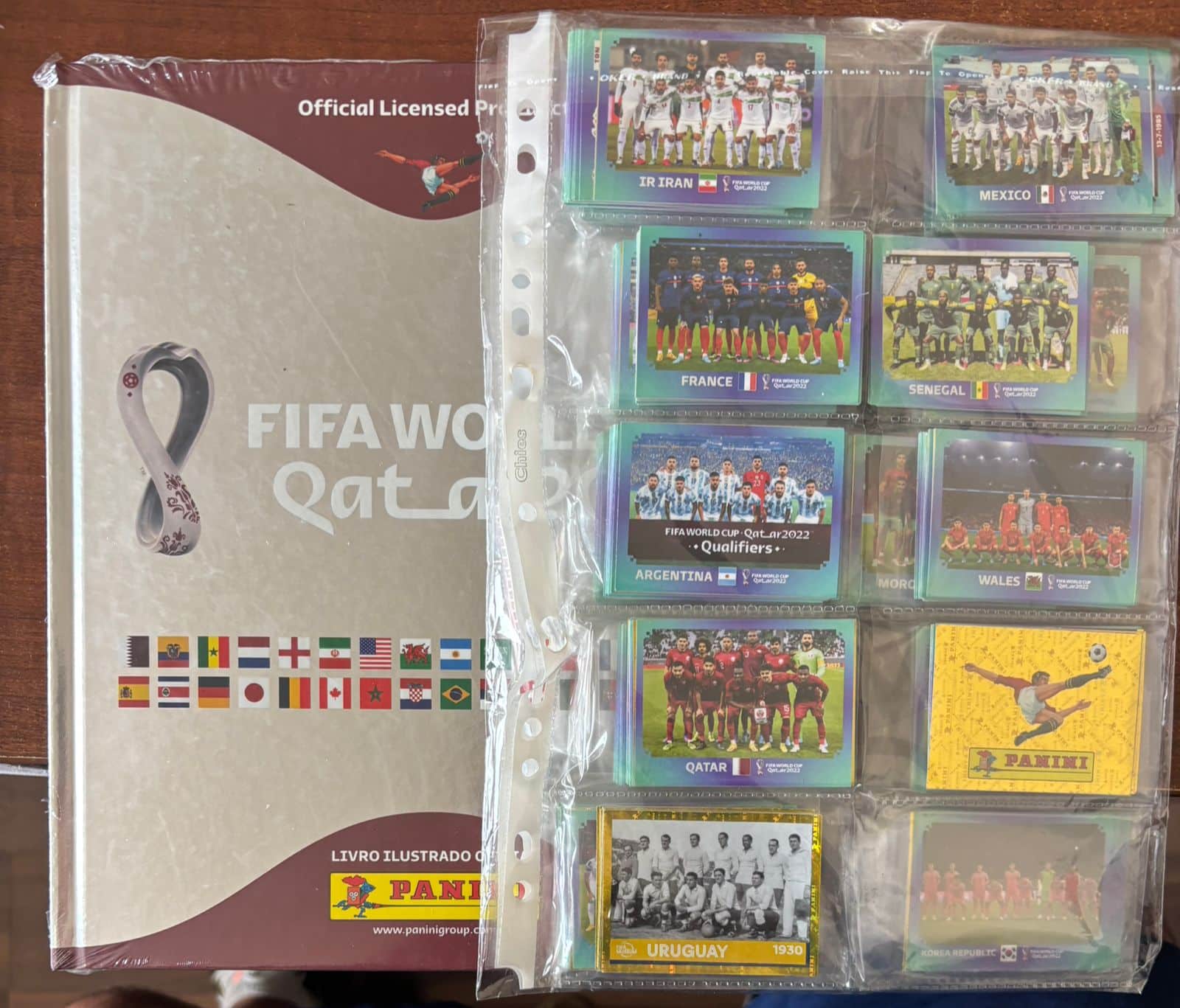 | Casa do Colecionador 2 Albuns completos da copa do mundo 2018 e 2022