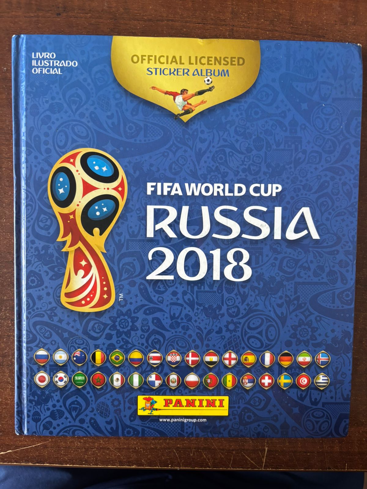 | Casa do Colecionador 2 Albuns completos da copa do mundo 2018 e 2022