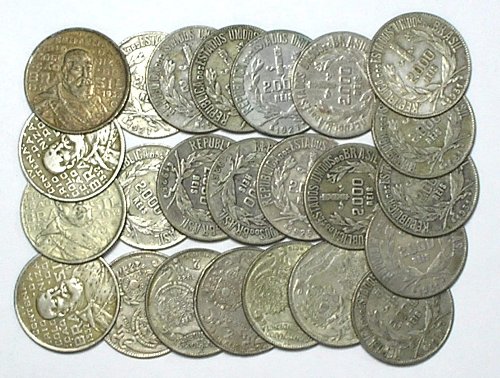 | Casa do Colecionador --24 moedas de 2.000 Réis prata com as principais datas dificeis com menor quantida de cunhos