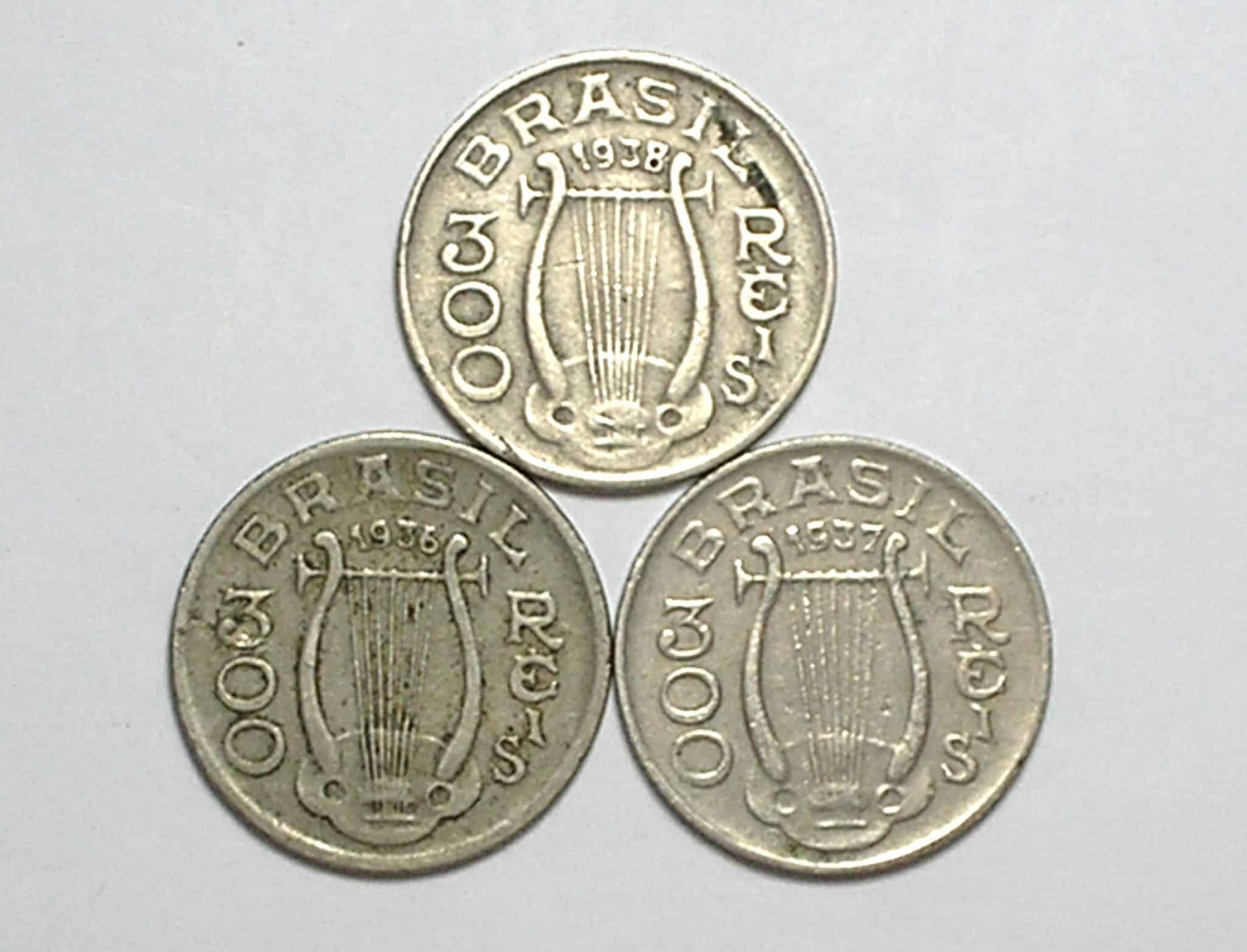 | Casa do Colecionador 300 Réis - 1936 - 1937 - 1938 / Série Carlos Gomes / Arpa
