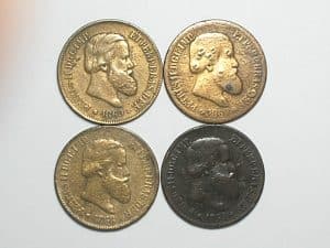4 moedas de 20 Réis sendo 1 - 1868 e 3 - 1869 Império de Petrus II em Bronze