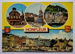 Cartão Postal Estrangeiro - França (Honfleur) Vista da Cidade e Igreja Sainte-Catherine