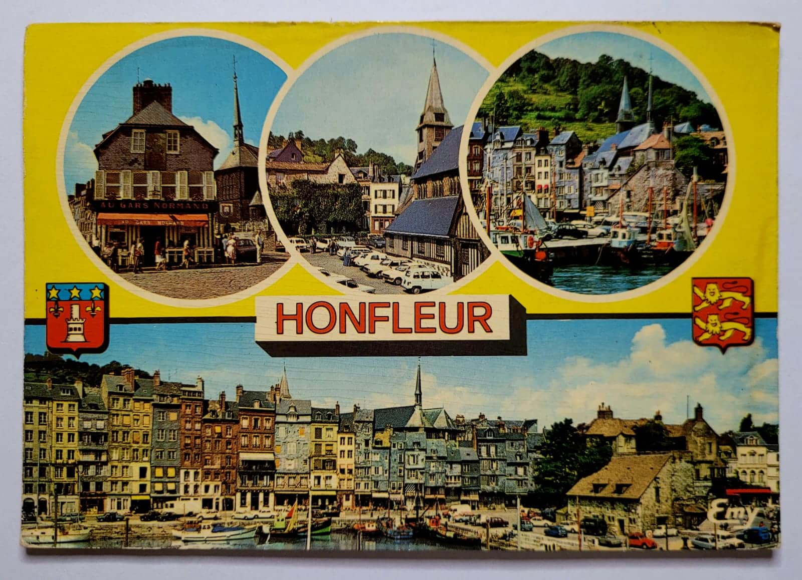| Casa do Colecionador Cartão Postal Estrangeiro - França (Honfleur) Vista da Cidade e Igreja Sainte-Catherine
