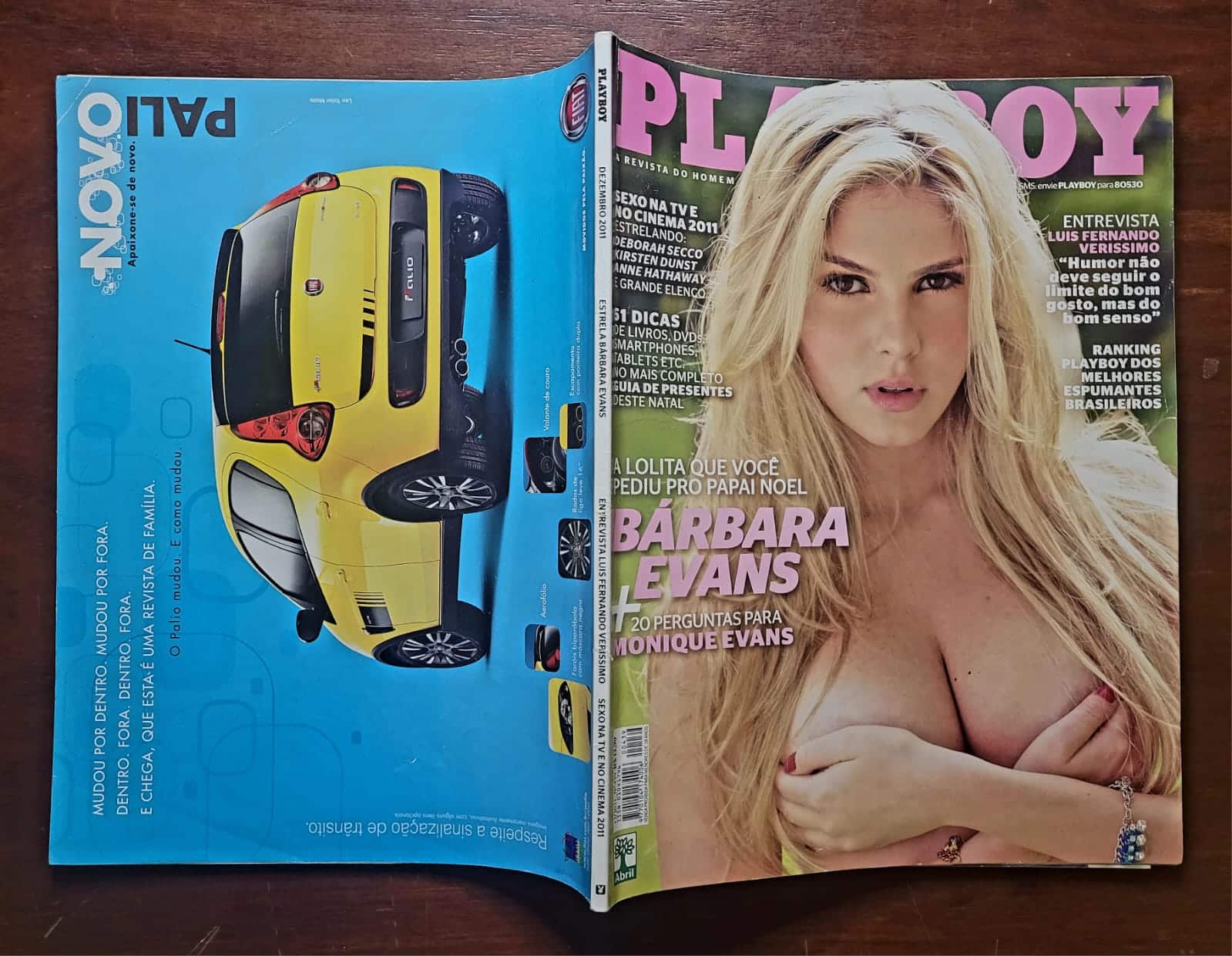 | Casa do Colecionador Playboy Nº 439 | Dezembro 2011 | Bárbara Evans | Pôster Presente | Primeira Capa